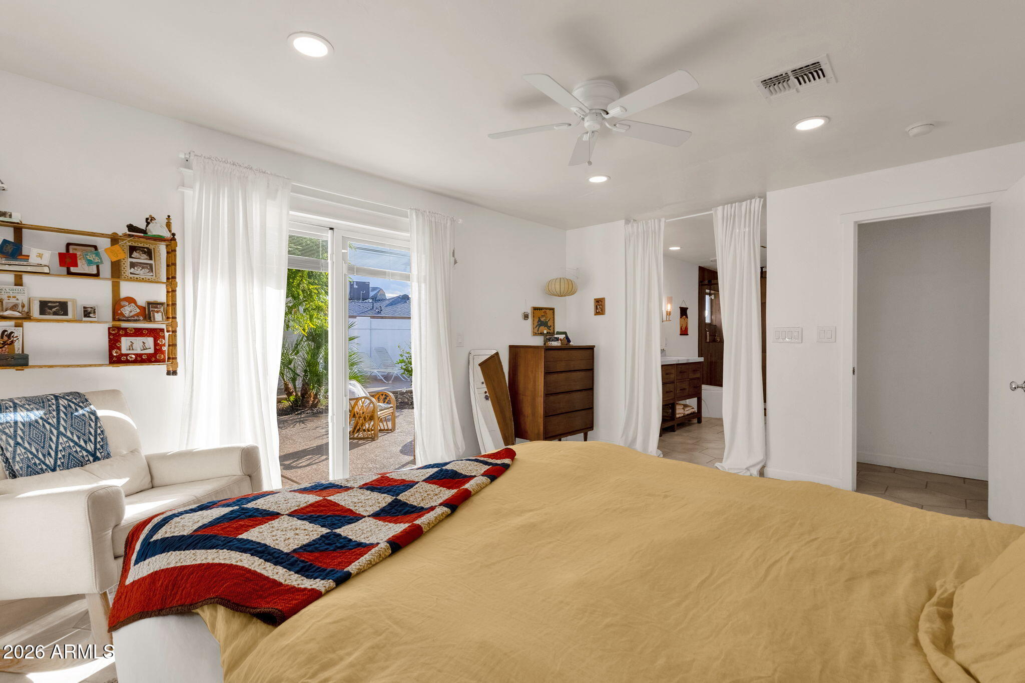 4501 North 30th Place Phoenix, AZ 85016 - Photo 23 of 55 Primary Bedroom