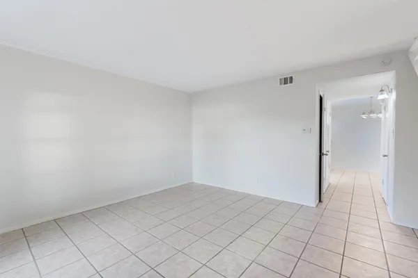 $1,450 | 5800 Belmoor Drive, Unit D, Austin, TX 78723