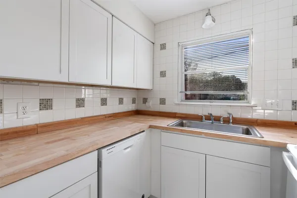 $1,450 | 5800 Belmoor Drive, Unit D, Austin, TX 78723