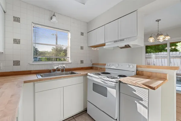 $1,450 | 5800 Belmoor Drive, Unit D, Austin, TX 78723