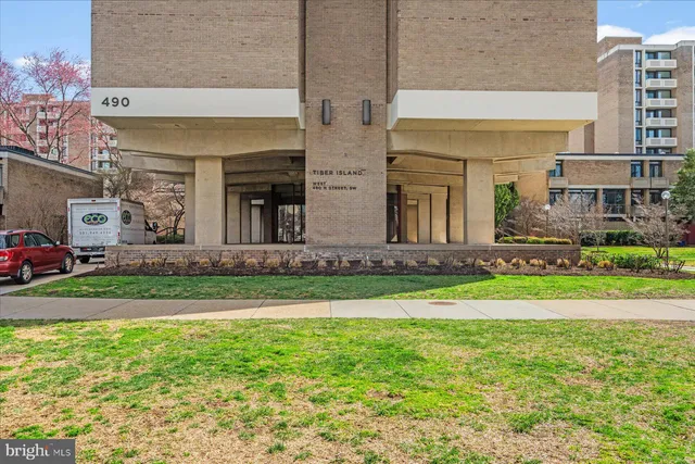 $399,000 | 490 M Street Southwest, Unit W501, Washington, DC 20024