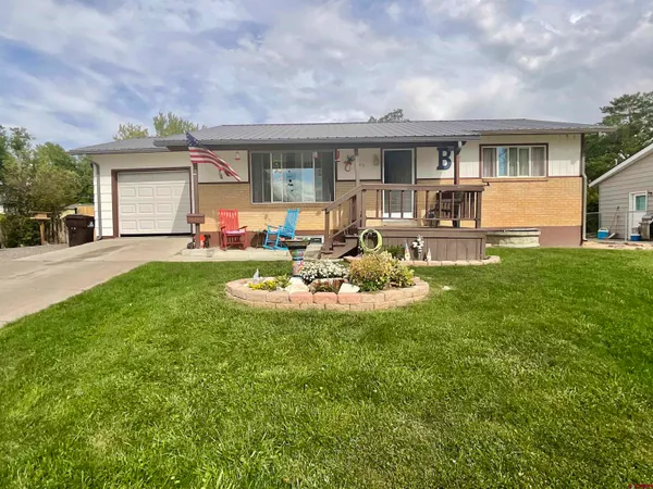 $420,000 | 122 Spruce Drive, Montrose, CO 81401