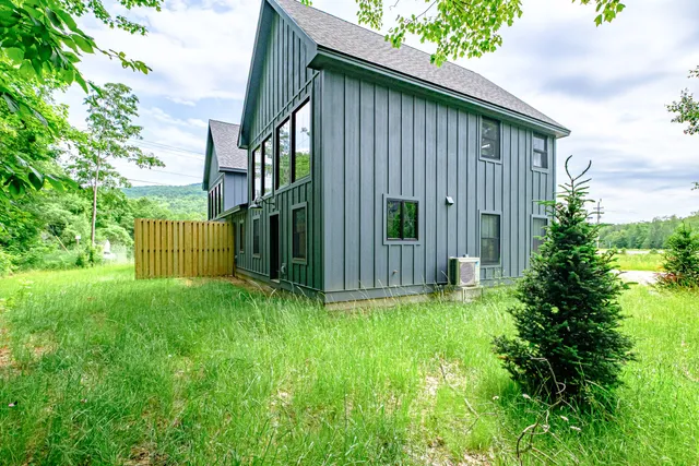 $529,900 | 3 Duck Foot Way, Unit 4A, Newry, ME 04261