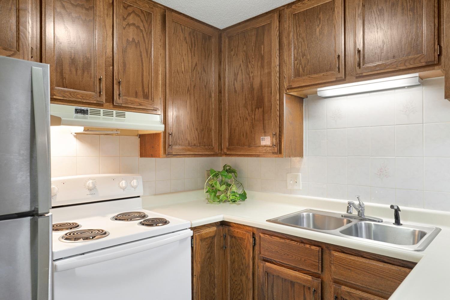 742 County Rd F West, Unit B Shoreview, MN 55126 - Photo 6 of 19