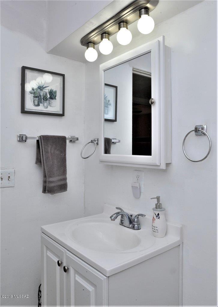 3210 East Silverlake Road Tucson, AZ 85713 - Photo 24 of 40 Gallery Image 24