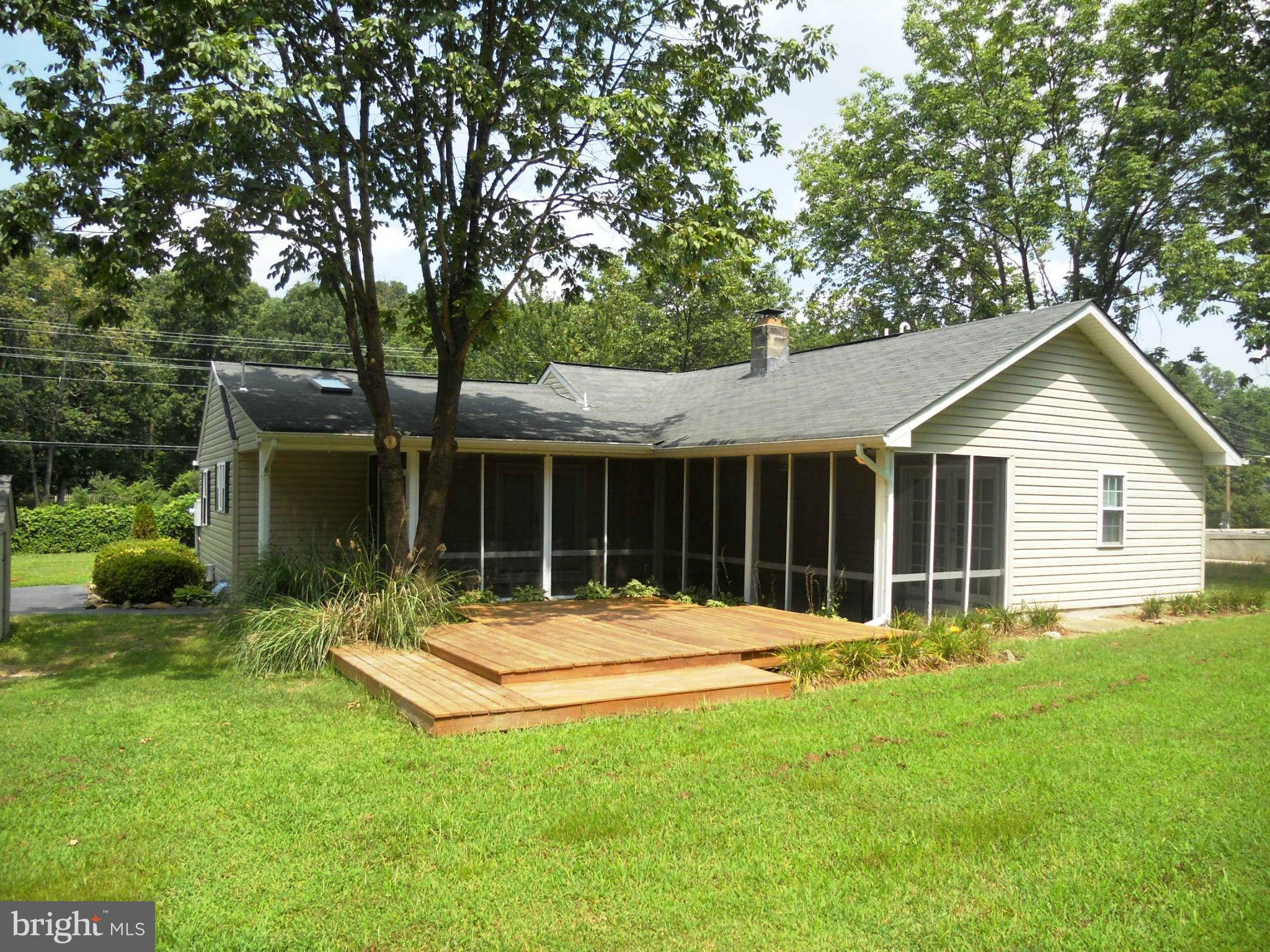 12445 Popes Head Road Clifton, VA 20124 - Photo 19 of 29 Exterior (Rear)