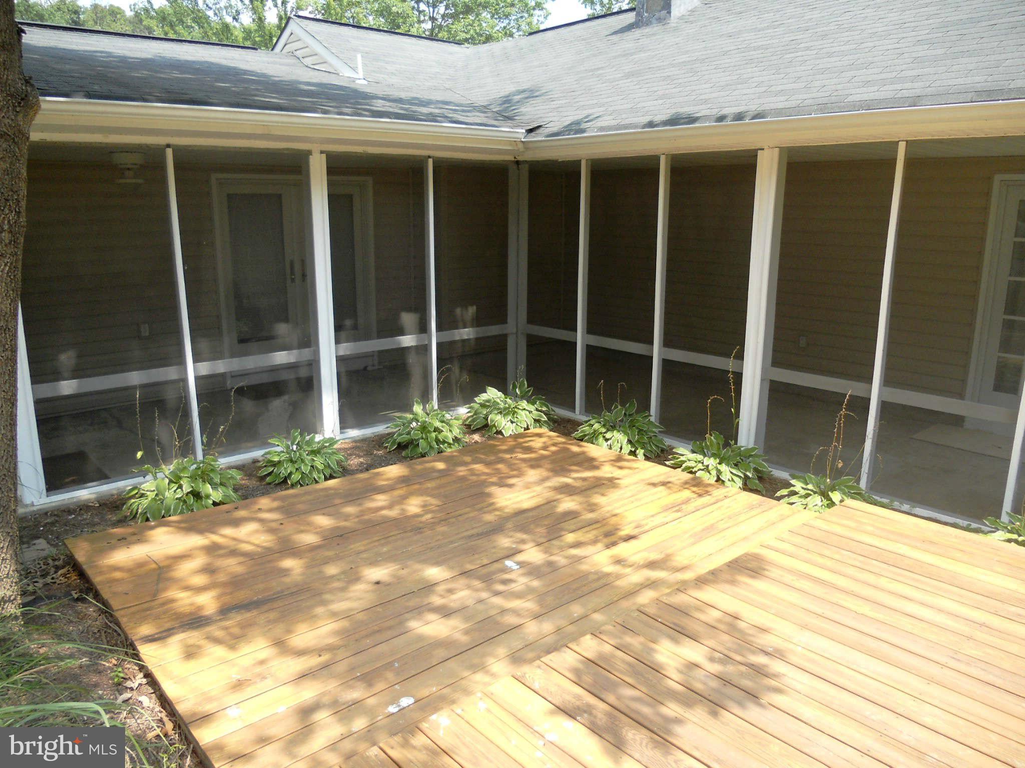 12445 Popes Head Road Clifton, VA 20124 - Photo 21 of 29 Exterior (Rear)