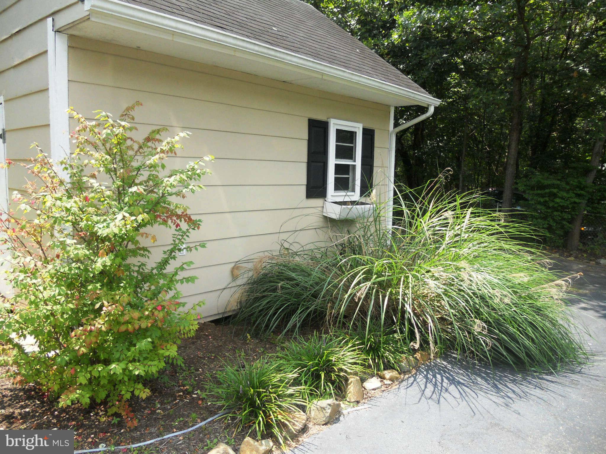 12445 Popes Head Road Clifton, VA 20124 - Photo 22 of 29 Exterior (General)