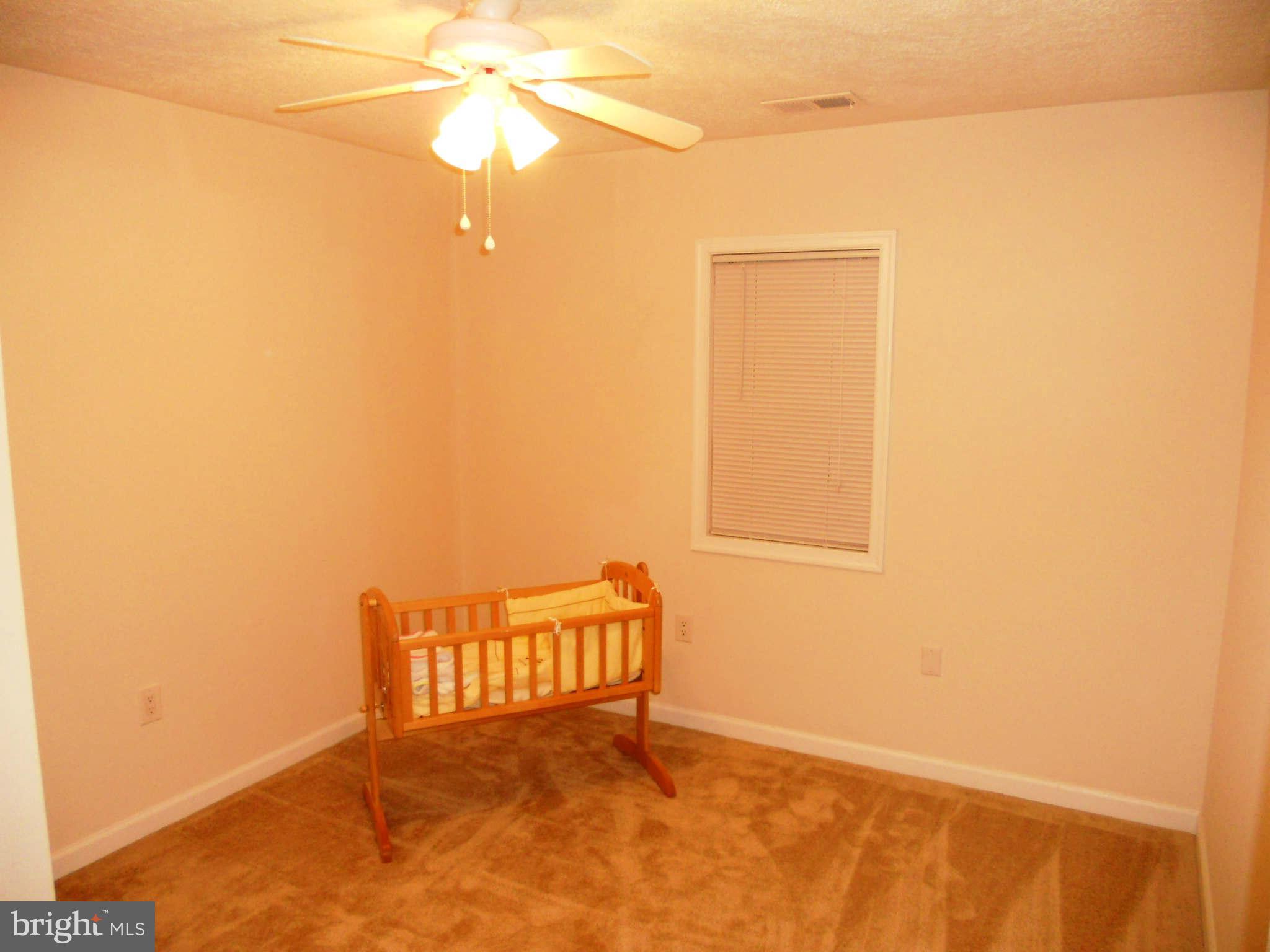 12445 Popes Head Road Clifton, VA 20124 - Photo 7 of 29 Bedroom