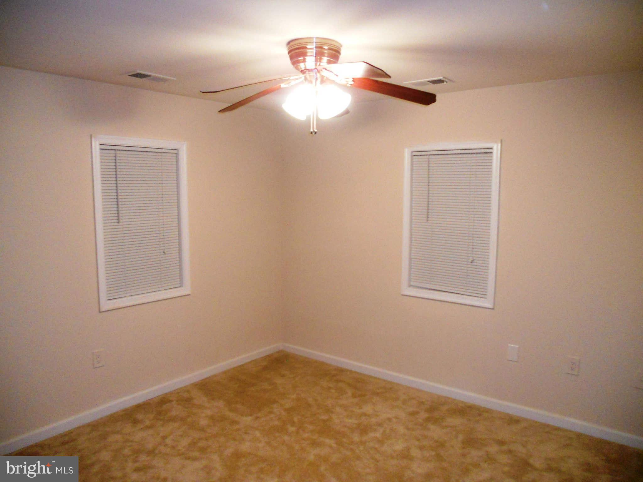 12445 Popes Head Road Clifton, VA 20124 - Photo 8 of 29 Bedroom
