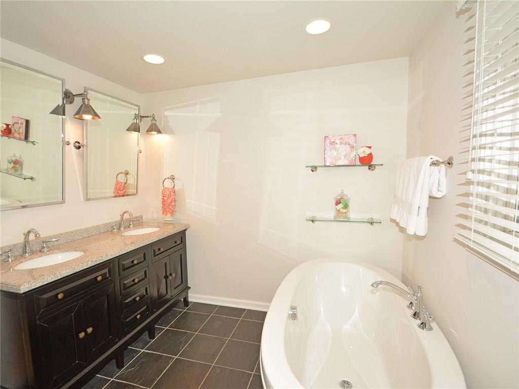 7738 Rucker Road Indianapolis, IN 46250 - Photo 13 of 24 Gallery Image 13