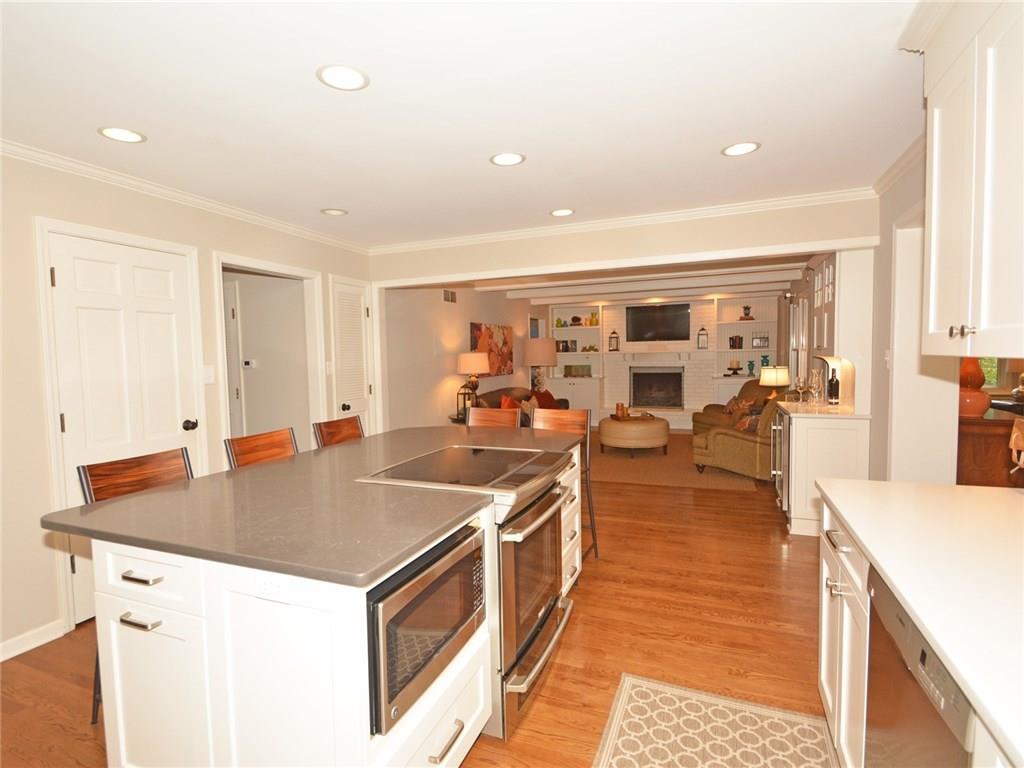7738 Rucker Road Indianapolis, IN 46250 - Photo 4 of 24 Gallery Image 4
