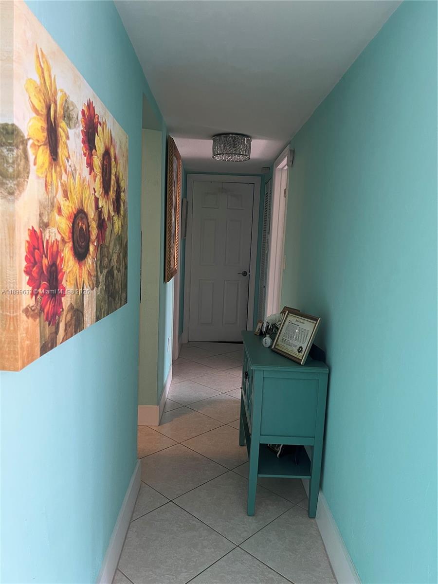 8335 Southwest 72nd Avenue, Unit 212D Miami, FL 33143 - Photo 5 of 31