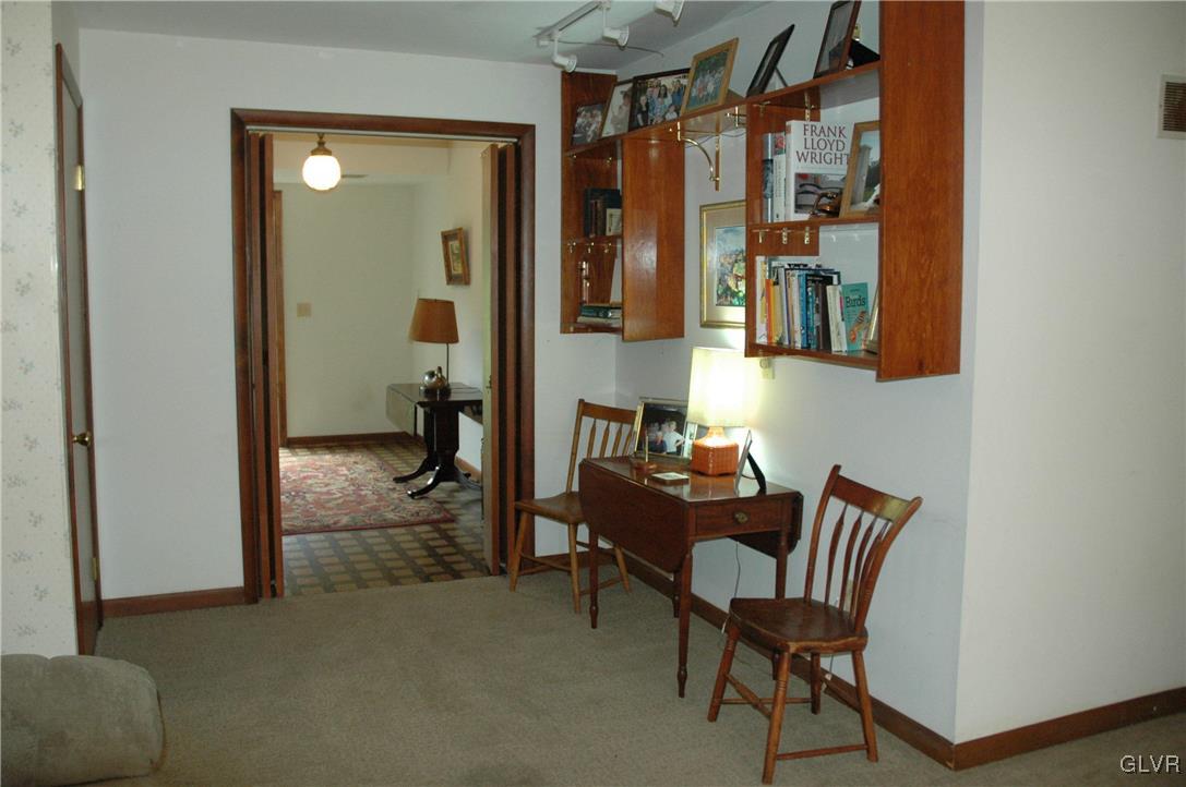 1746 High Ridge Road Bethlehem, PA 18015 - Photo 11 of 20 Gallery Image 11