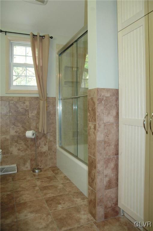 1746 High Ridge Road Bethlehem, PA 18015 - Photo 19 of 20 Gallery Image 19