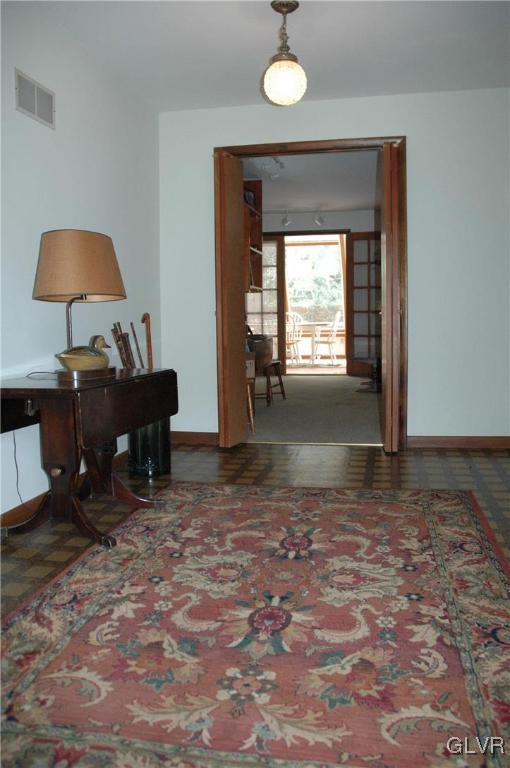 1746 High Ridge Road Bethlehem, PA 18015 - Photo 3 of 20 Gallery Image 3