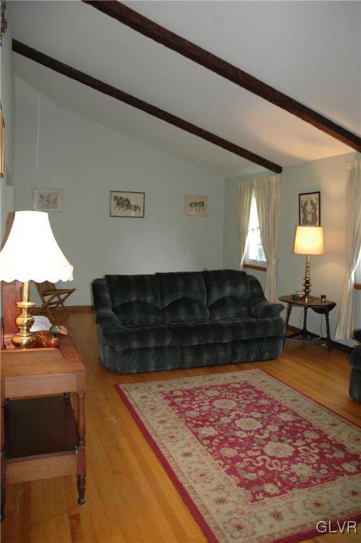 1746 High Ridge Road Bethlehem, PA 18015 - Photo 4 of 20 Gallery Image 4