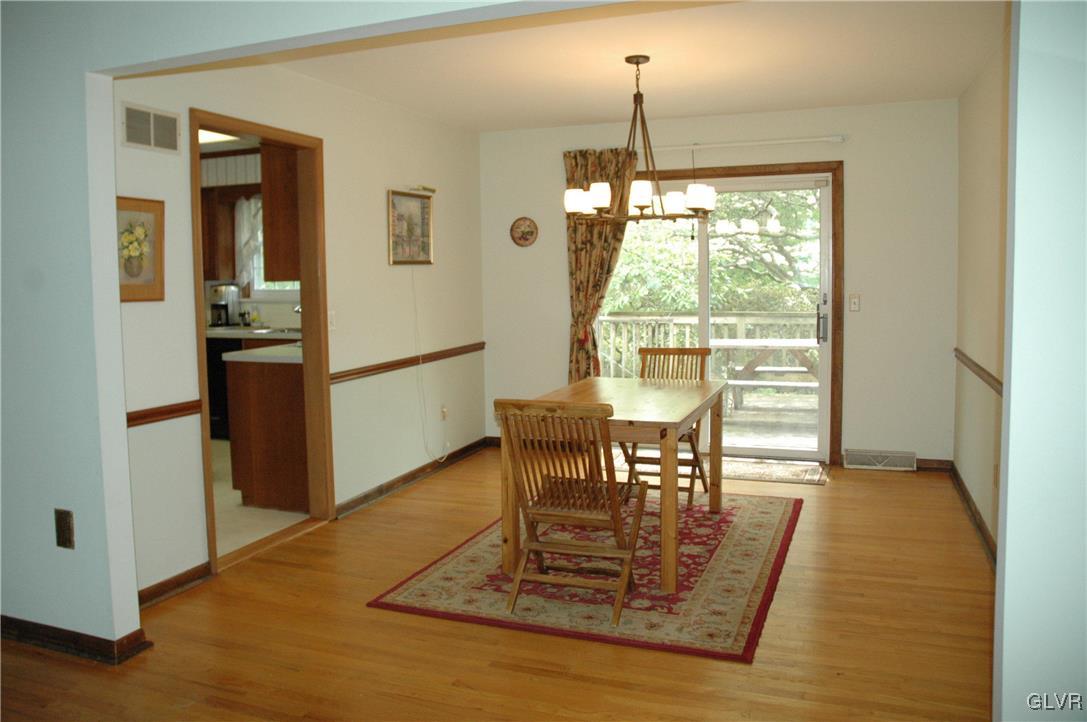 1746 High Ridge Road Bethlehem, PA 18015 - Photo 7 of 20 Gallery Image 7