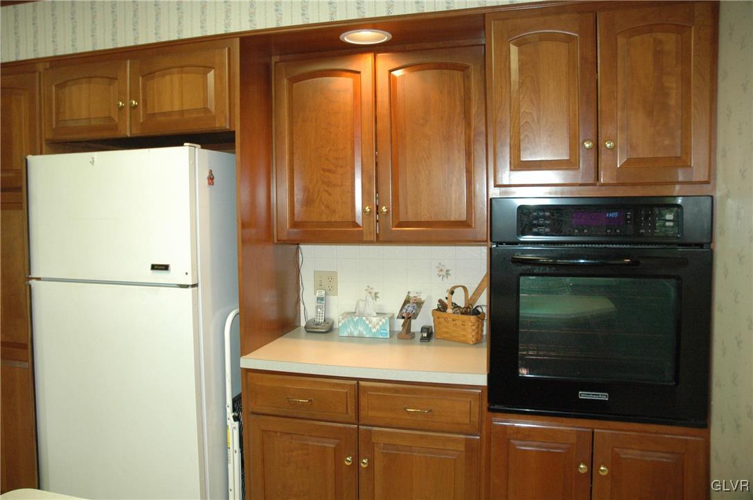 1746 High Ridge Road Bethlehem, PA 18015 - Photo 10 of 20 Gallery Image 10