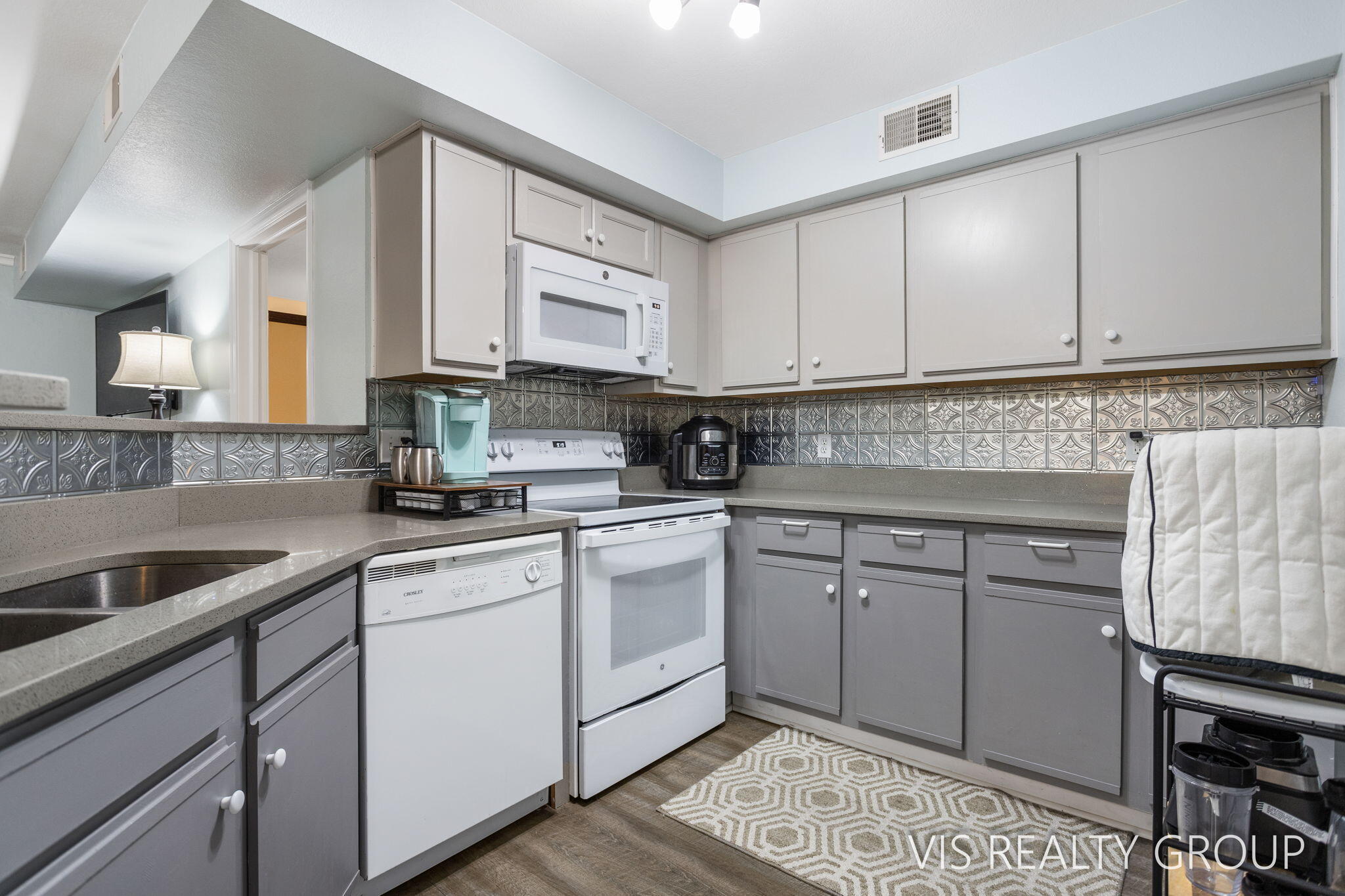 18372 North Ridge Court, Unit 4 Spring Lake, MI 49456 - Photo 11 of 40 10-web-or-mls-18372 N Ridge Ct, Spring L