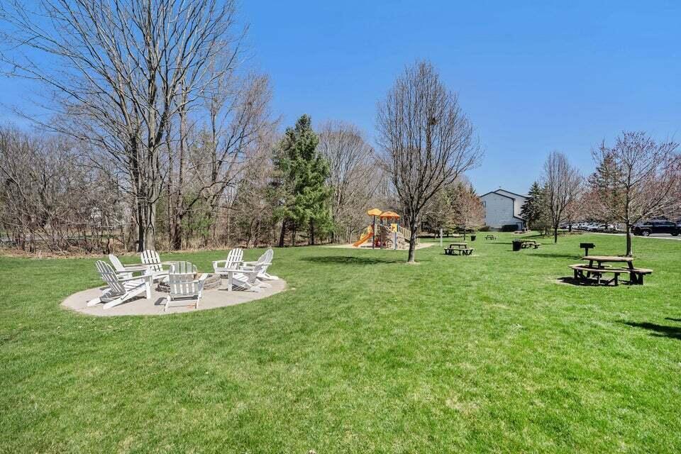 18372 North Ridge Court, Unit 4 Spring Lake, MI 49456 - Photo 33 of 40 20230601170635257111000000-o