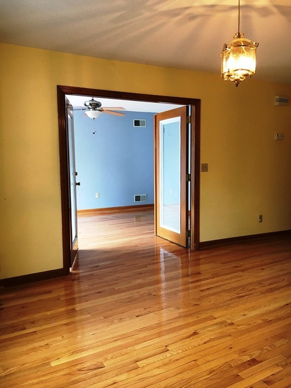 204 Snell Street Fall River, MA 02721 - Photo 3 of 13