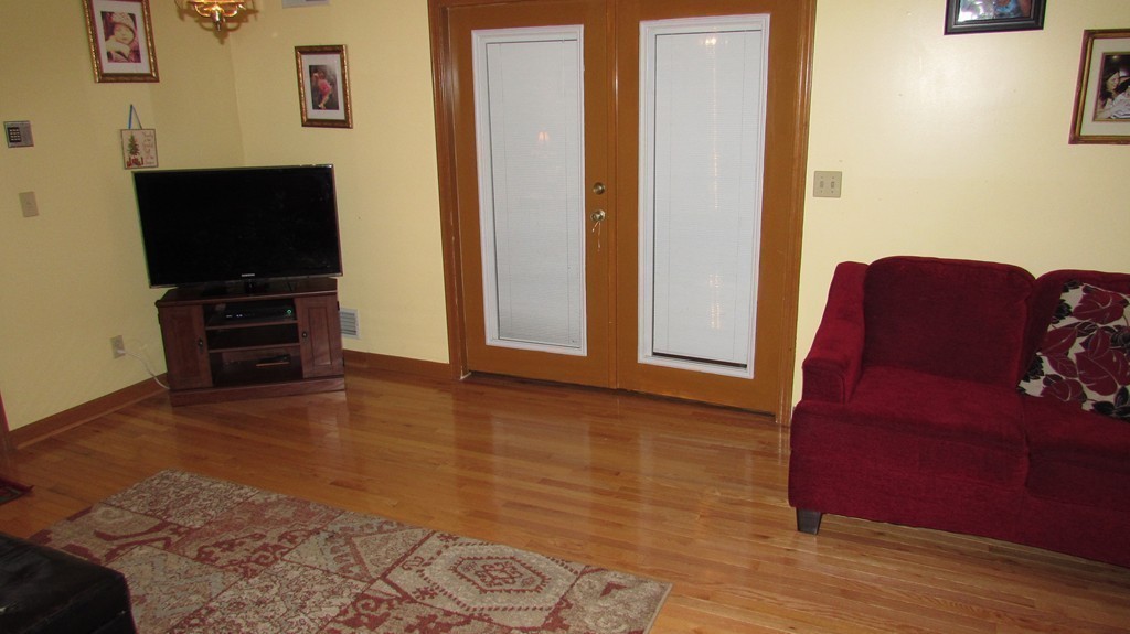 204 Snell Street Fall River, MA 02721 - Photo 7 of 13