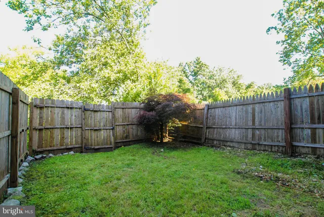 $2,350 | 8512 Hydra Lane, Unit 13G, Nottingham, MD 21236