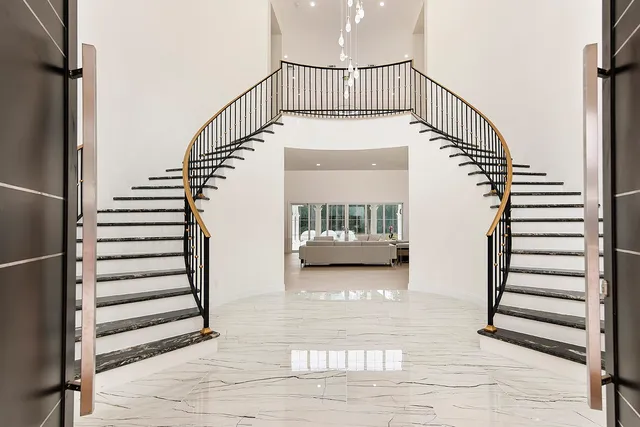 a view of entryway and hall