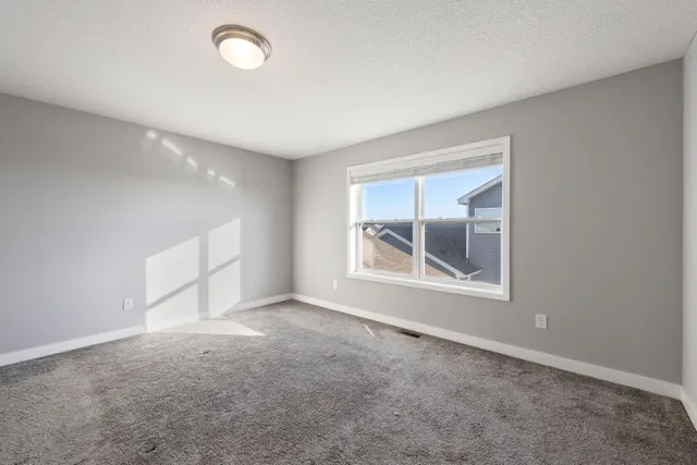 $529,900 | 1353 Chestnut Circle, Carver, MN 55315