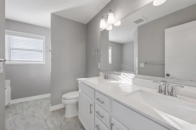 $529,900 | 1353 Chestnut Circle, Carver, MN 55315