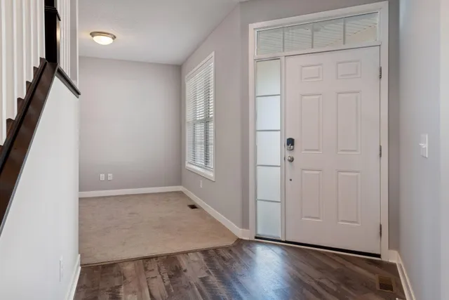 $529,900 | 1353 Chestnut Circle, Carver, MN 55315