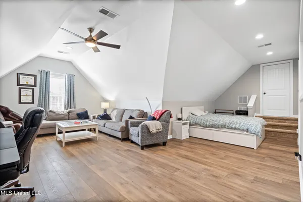 $374,750 | 208 Elkwood Lane, Hernando, MS 38632