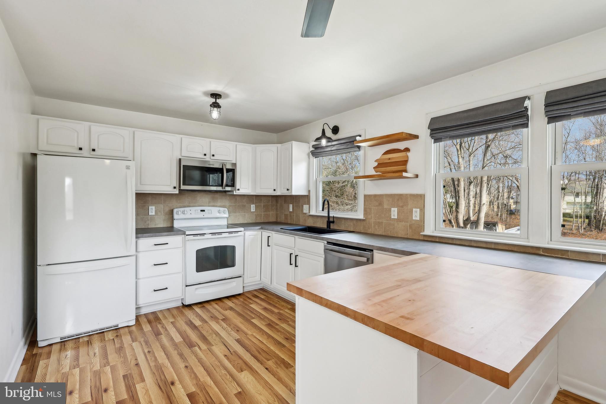 20 Andover Road Glenmoore, PA 19343 - Photo 6 of 30 Kitchen