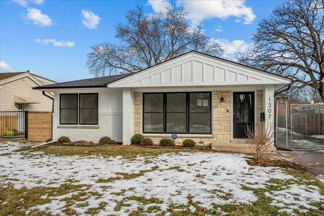 $849,000 | 1207 Hoffman Avenue, Park Ridge, IL 60068