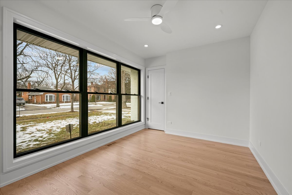 1207 Hoffman Avenue Park Ridge, IL 60068 - Photo 13 of 21