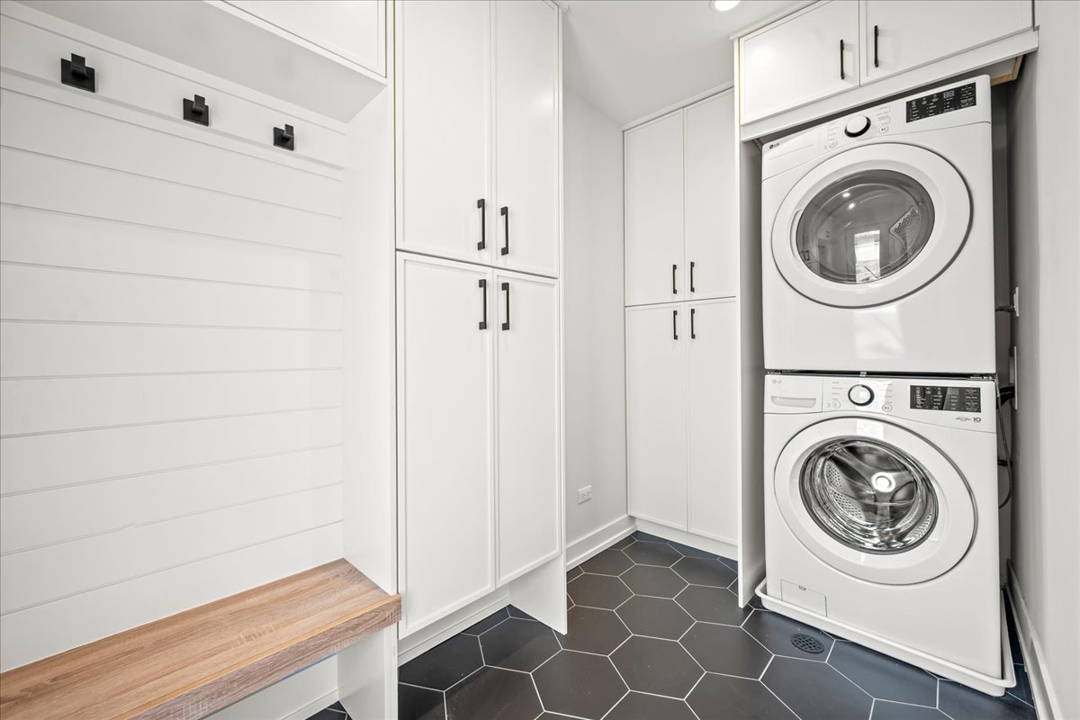 1207 Hoffman Avenue Park Ridge, IL 60068 - Photo 20 of 21