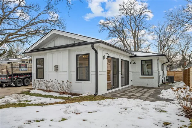 $849,000 | 1207 Hoffman Avenue, Park Ridge, IL 60068