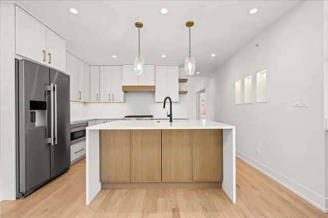 $849,000 | 1207 Hoffman Avenue, Park Ridge, IL 60068