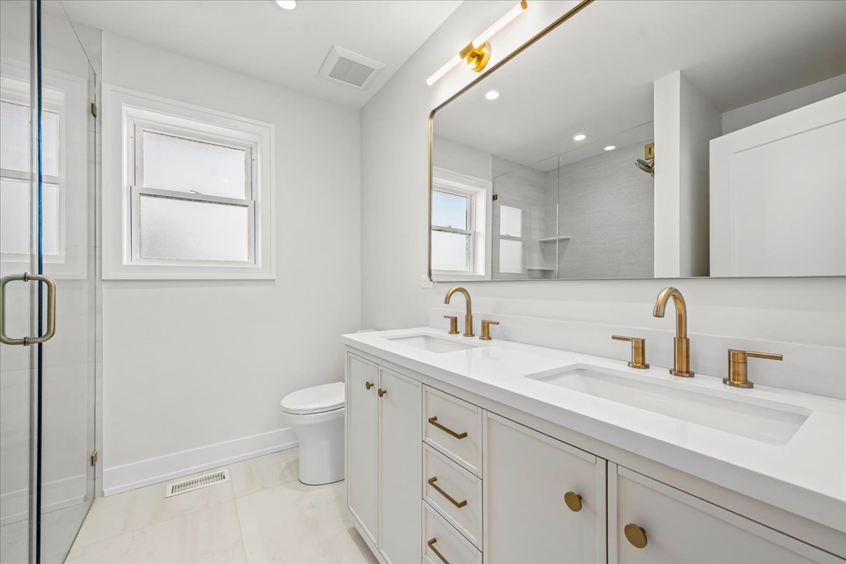 1207 Hoffman Avenue Park Ridge, IL 60068 - Photo 10 of 21