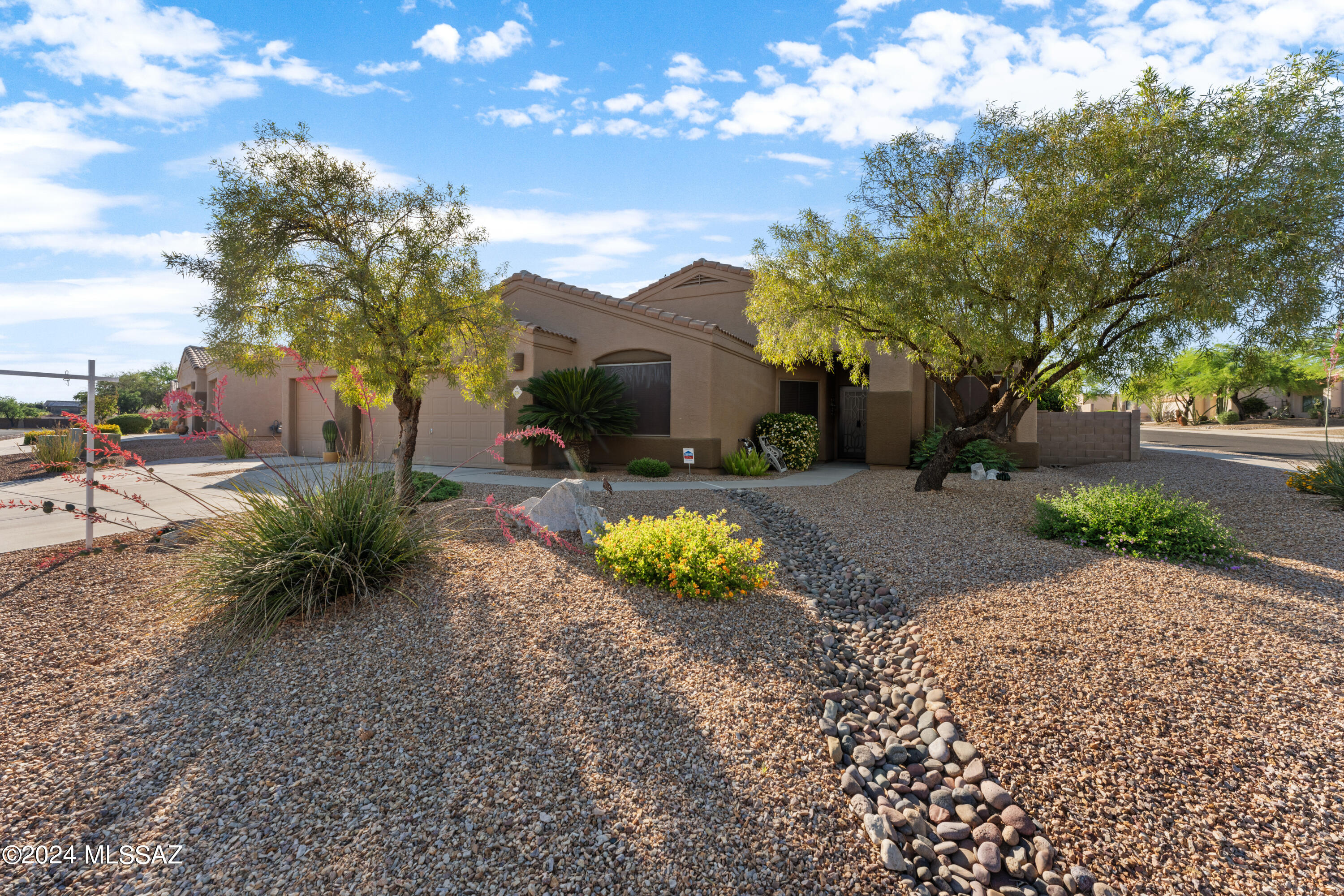 284 West Plateau Road Tucson, AZ 85737 - Photo 6 of 50 DSC01830