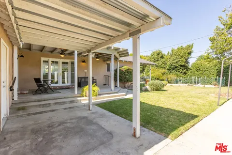 $899,000 | 8362 Shirley Avenue, Northridge, CA 91324