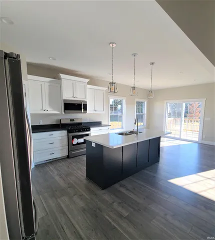 $475,000 | 2645 Nature View Drive, Warsaw, IN 46582