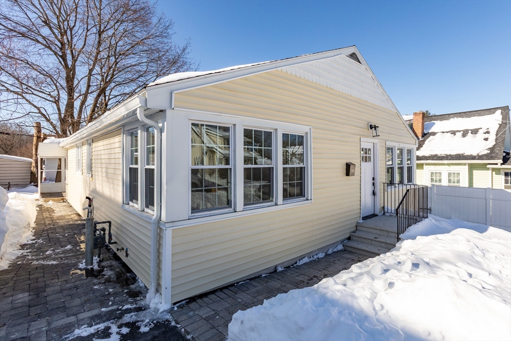 18 Palisades Street Worcester, MA 01604 - Photo 17 of 23