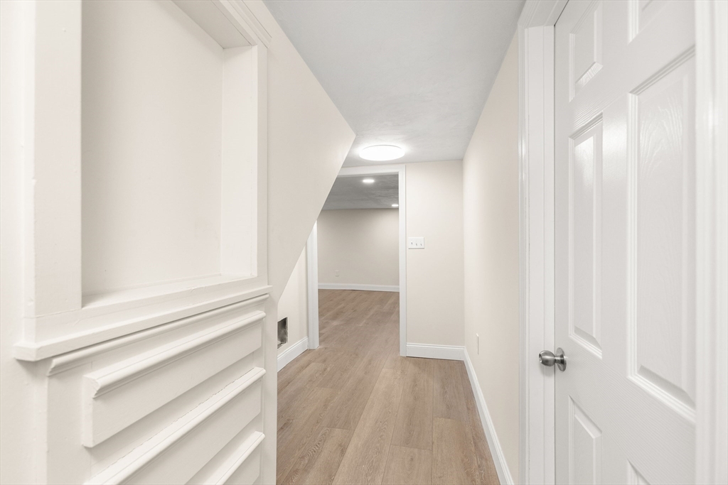 18 Palisades Street Worcester, MA 01604 - Photo 9 of 23