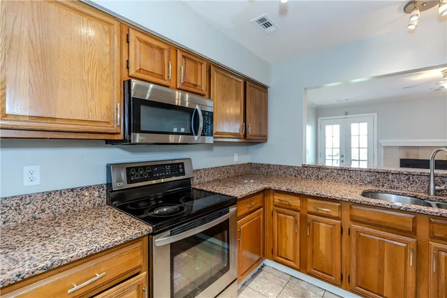 $299,900 | 626 Smithfield Road, Unit 1105, North Providence, RI 02904