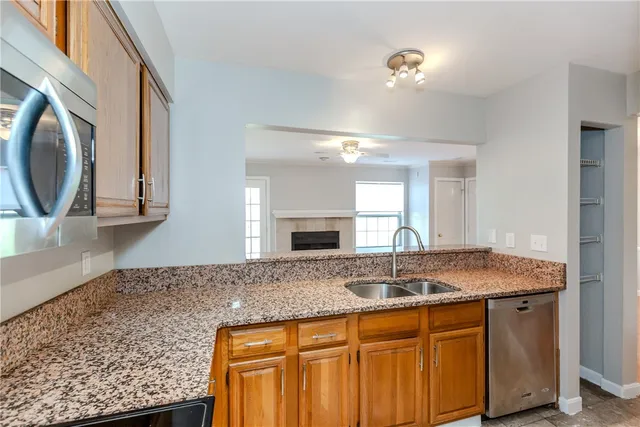 $299,900 | 626 Smithfield Road, Unit 1105, North Providence, RI 02904