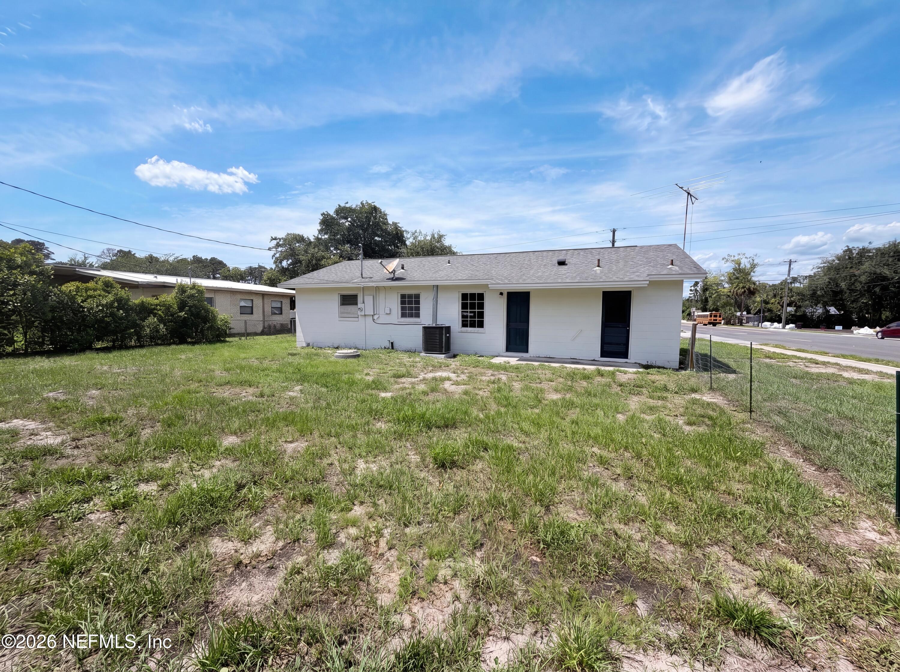 3201 Weaver Road Palatka, FL 32177 - Photo 17 of 18 photo_16