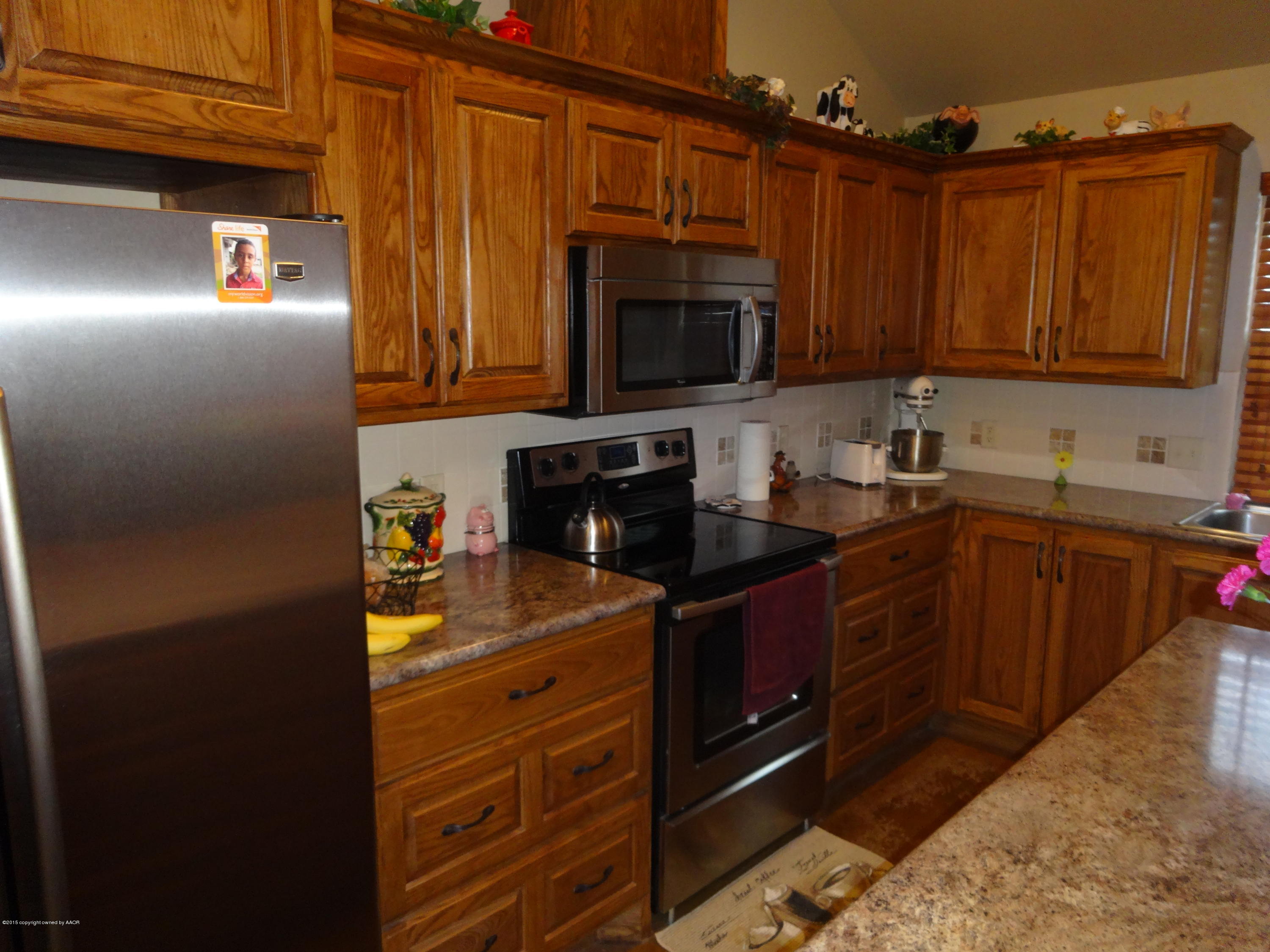 25601 Pondaseta Road Canyon, TX 79015 - Photo 12 of 49 Kitchen
