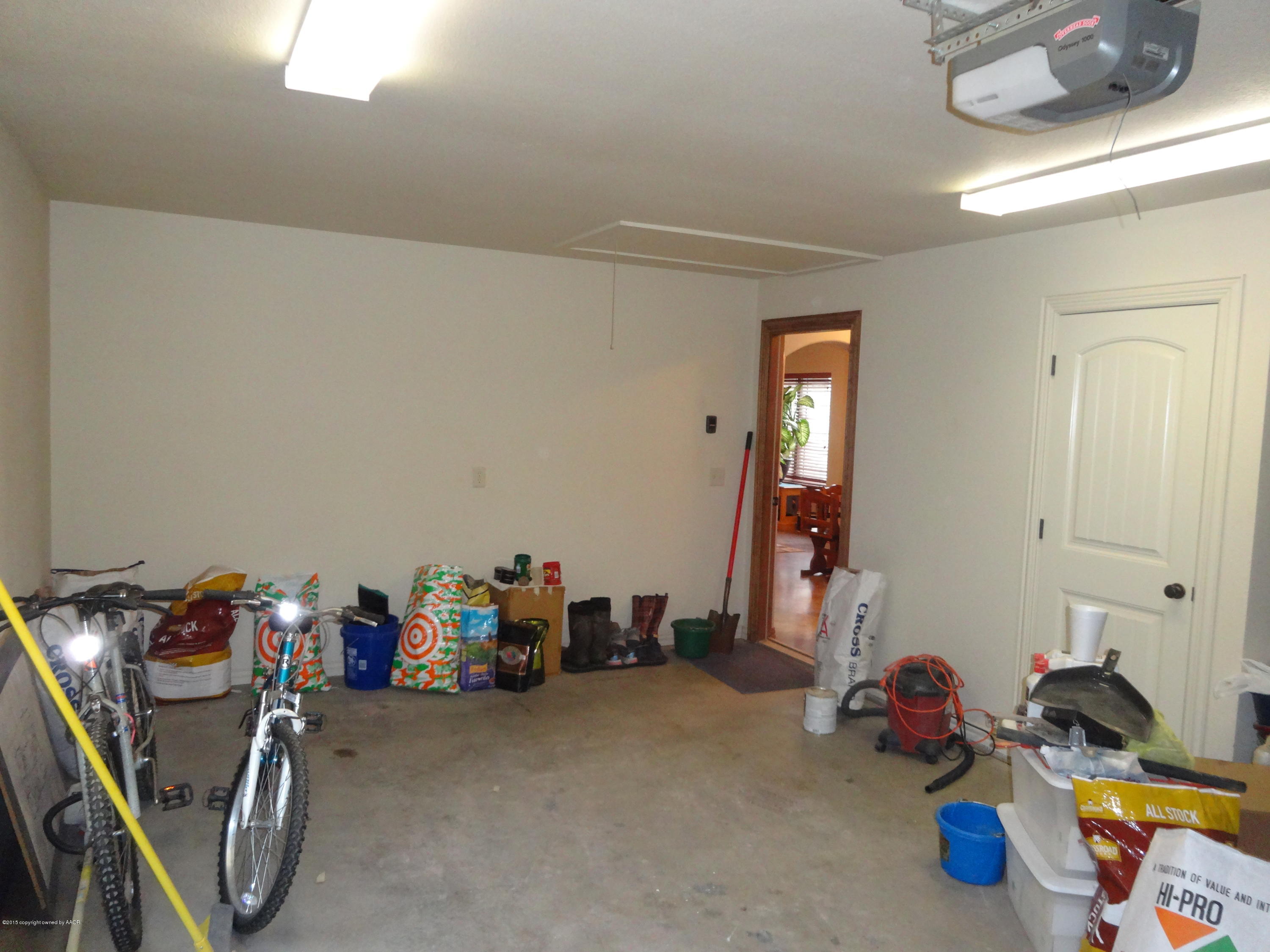 25601 Pondaseta Road Canyon, TX 79015 - Photo 39 of 49 Garage